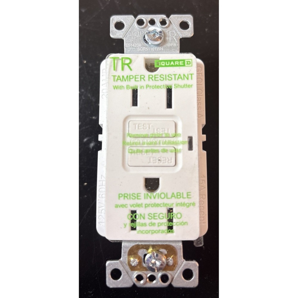 Square D 15A 125V Tamper Resistant GFCI Duplex Receptacle SQR1101WH (16V)